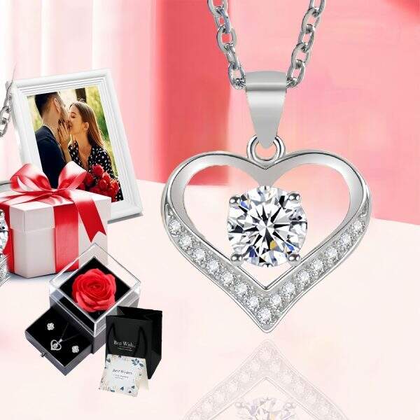 Rose gift box necklace - Image 1
