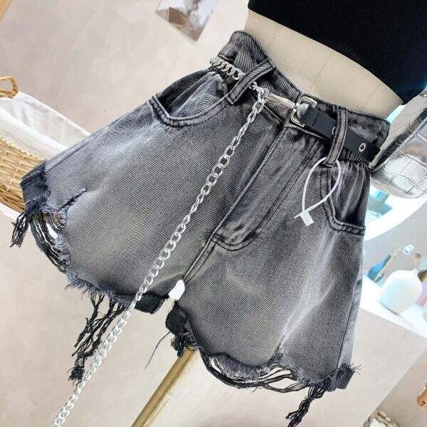 High waisted ripped denim shorts - Image 4