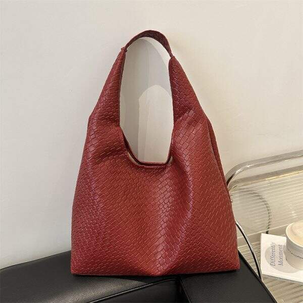 Fashionable retro shoulder bag - Image 4