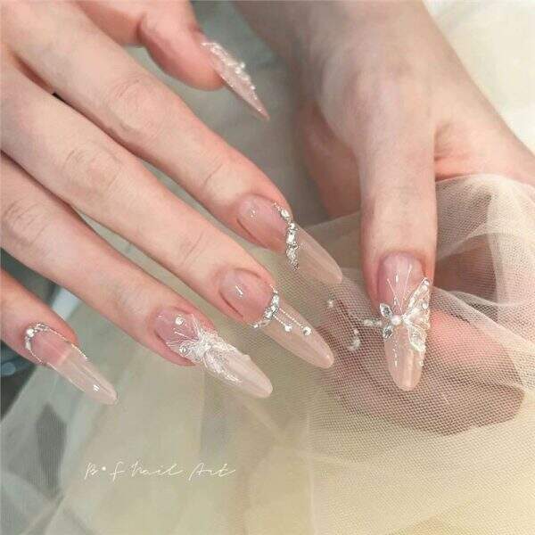 Wedding wearable nails - Image 1