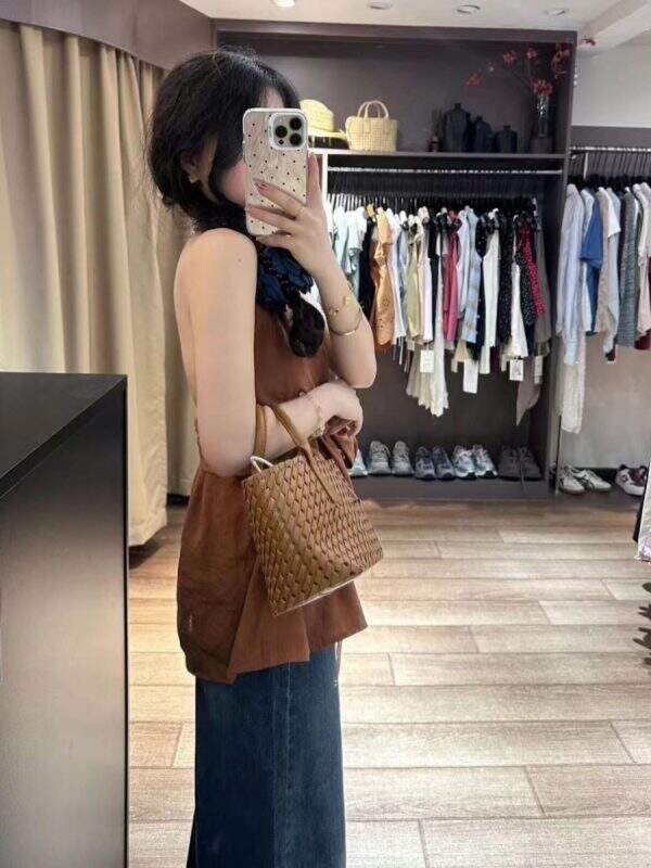 Vintage washed wide leg jeans - Image 3