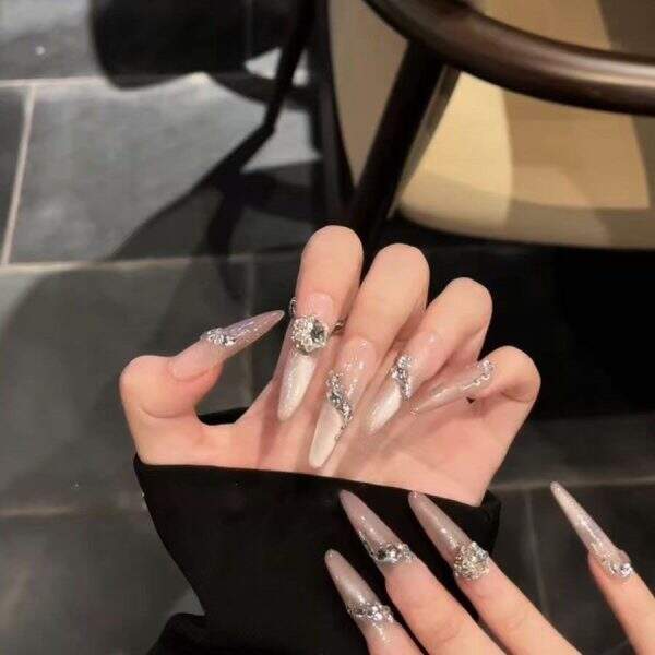 wearable nails - Image 2