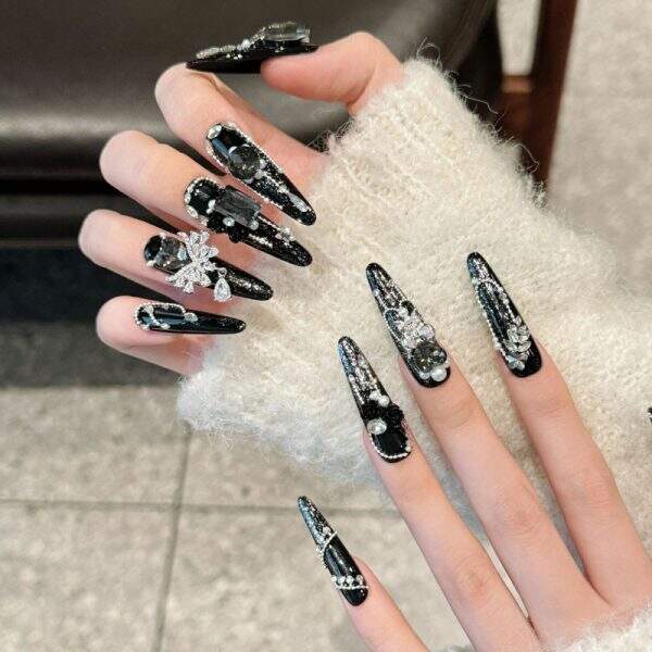 wearable nails - Image 2