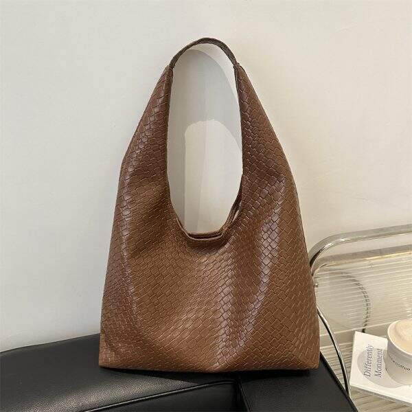 Fashionable retro shoulder bag - Image 3