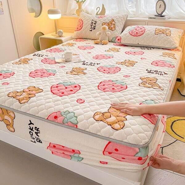 Milk velvet duvet cover with cotton bed sheet - Image 1