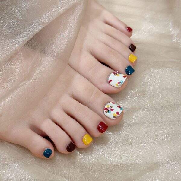 flower wearable nails - Image 3