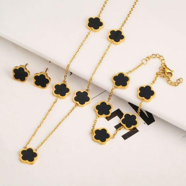 Five leaf flower earrings, bracelet, necklace - Image 1