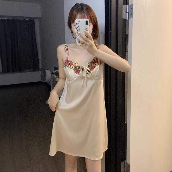 Advanced ice silk nightgown - Image 1