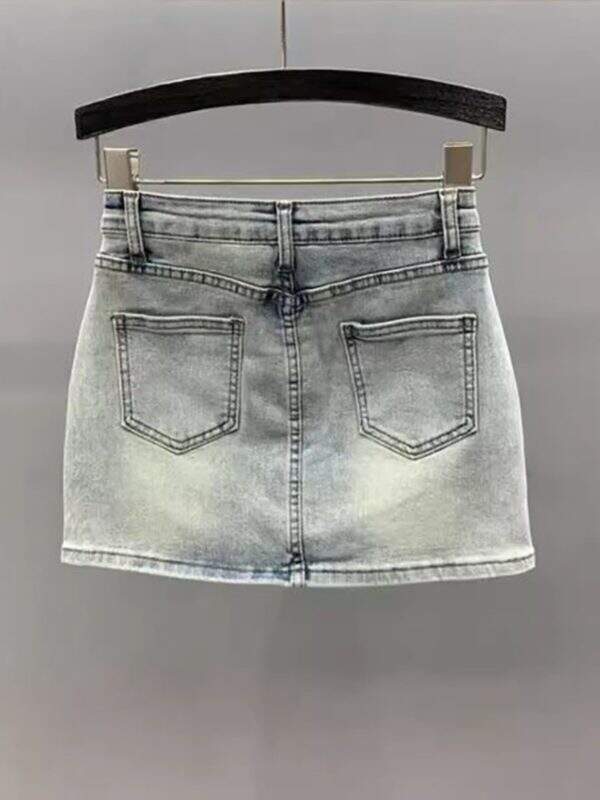 A-line hip hugging skirt - Image 2