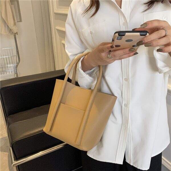 Leisure and Fashion Shoulder Bag - Image 4