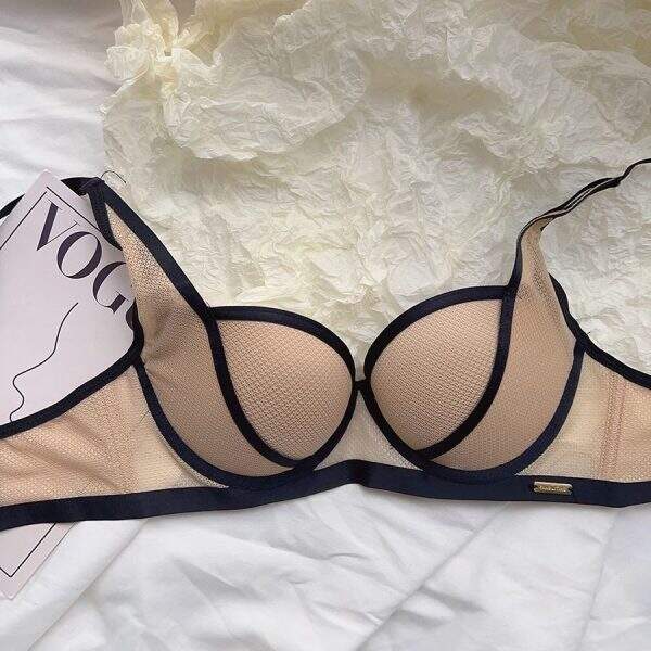 New Butterfly Cup Bra Set - Image 3