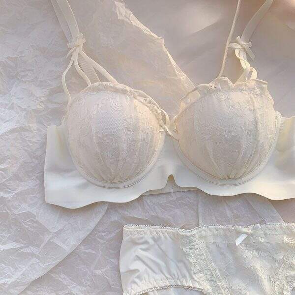 Sexy lace lingerie for pure teenage girls - Image 5