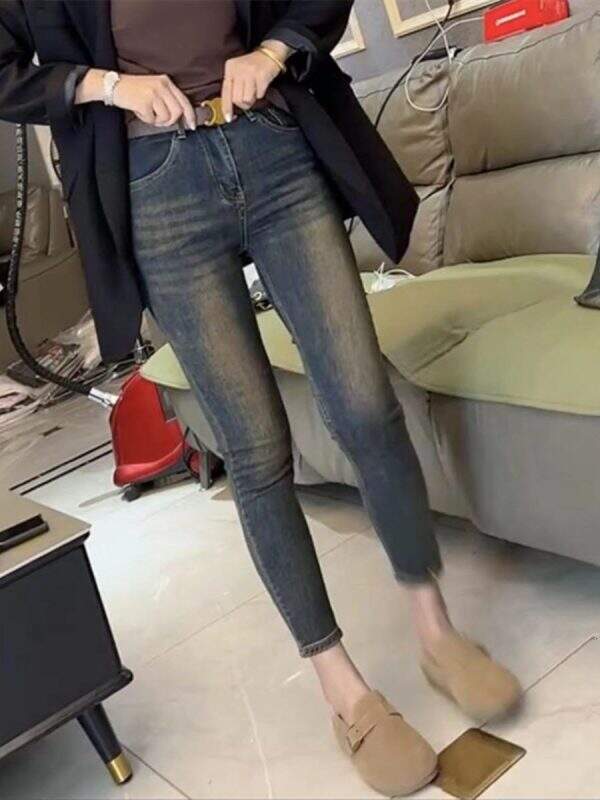 Thin and petite figure, nine point cigarette tube pants - Image 4