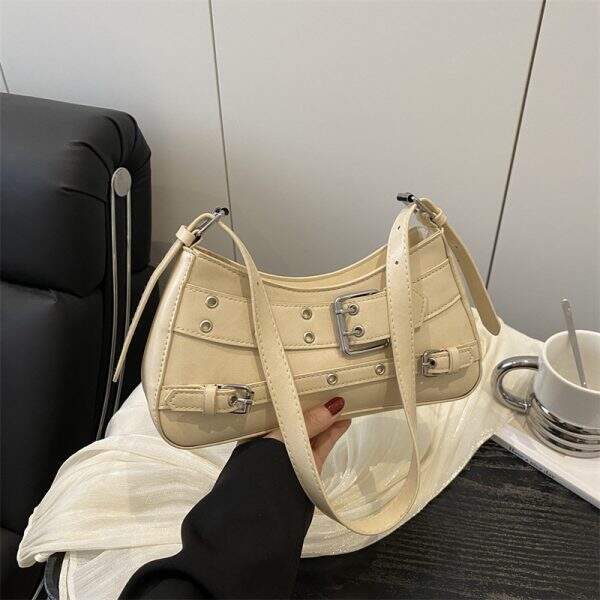 Retro spicy girl crossbody bag - Image 1