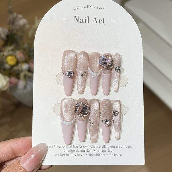 Girl wearable nails - Image 3