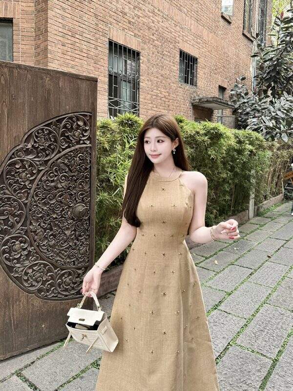 Slim fit dress - Image 4