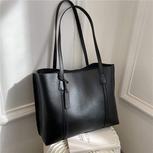 Leisure versatile shoulder bag - Image 1