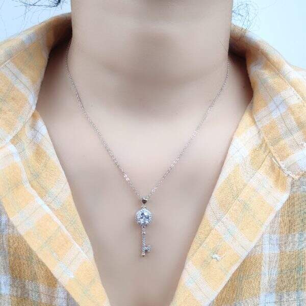 Key pendant necklace - Image 2