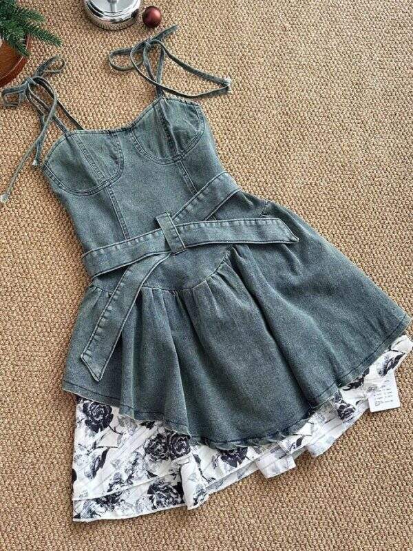 Waist up suspender denim dress - Image 5