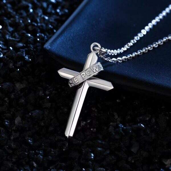 Trendy wooden cross necklace - Image 3