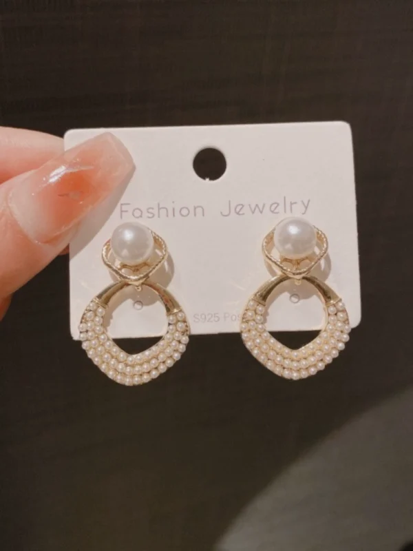 French diamond shaped pearl ears - Image 3