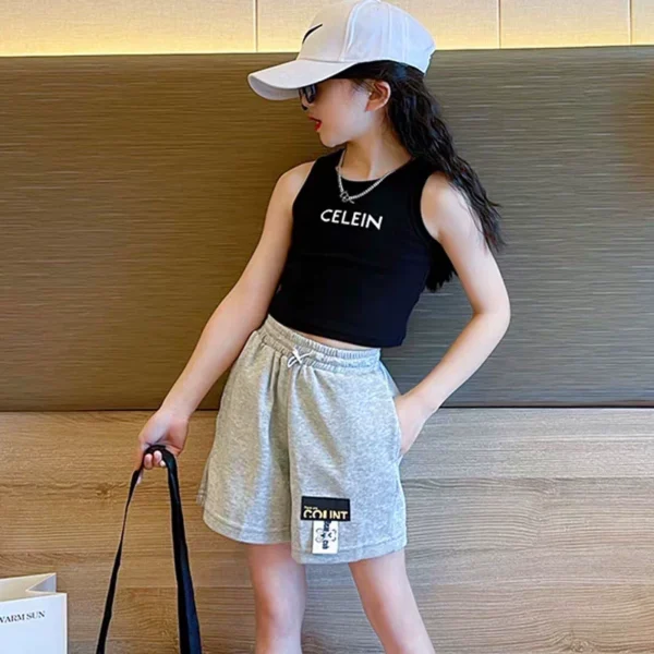 Girl's sleeveless T-shirt - Image 1