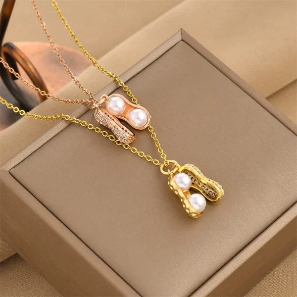 Outlet clearance vintage peanut pendant necklace - Image 1