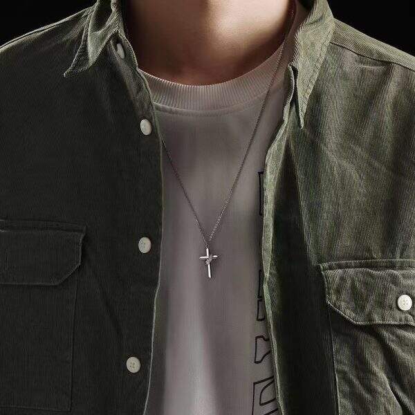 Trendy wooden cross necklace - Image 4