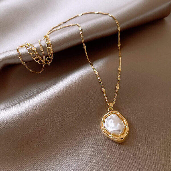 Pearl necklace for women - Image 1