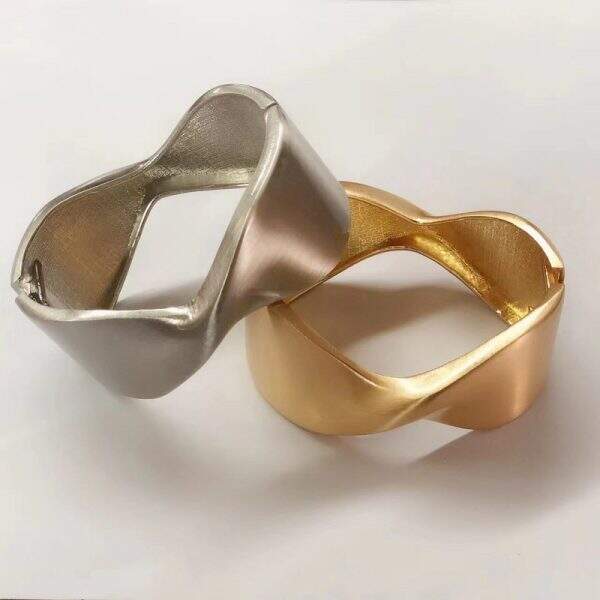 Cool style metal alloy bracelet - Image 4