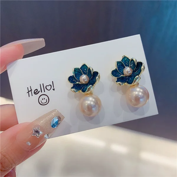 Cang Blue Flower Ear - Image 4