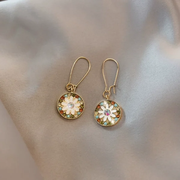 Outlet clearance light luxury colored geometric earrings - Image 1