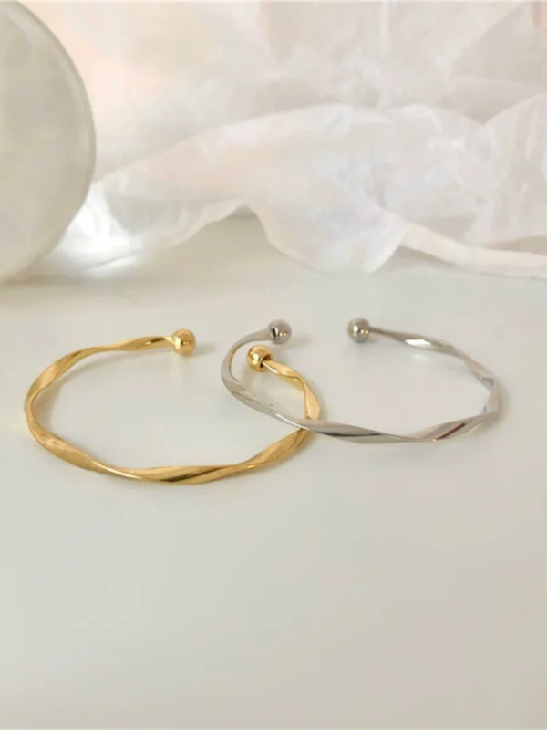 Cangsu Circle Bracelet Bracelet - Image 2