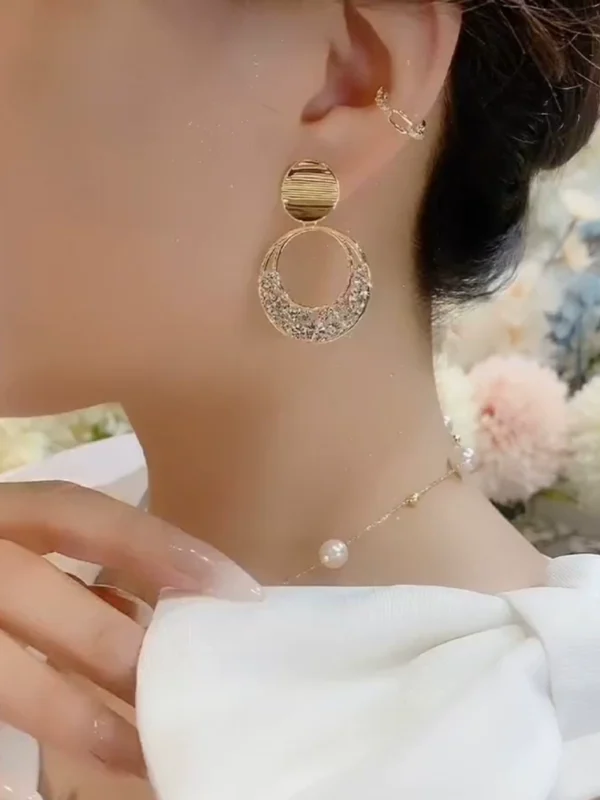 Cang Man Diamond Super Flash Round Eardrops - Image 3