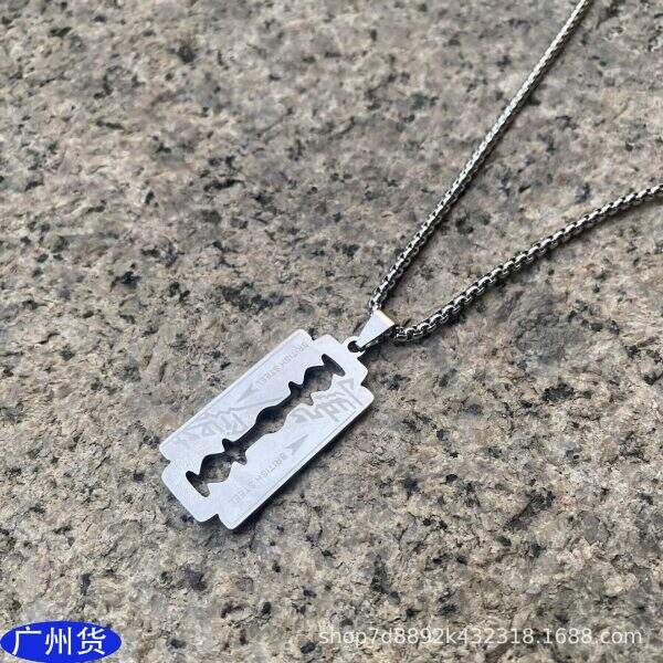Rock band Judas Priest blade necklace - Image 4