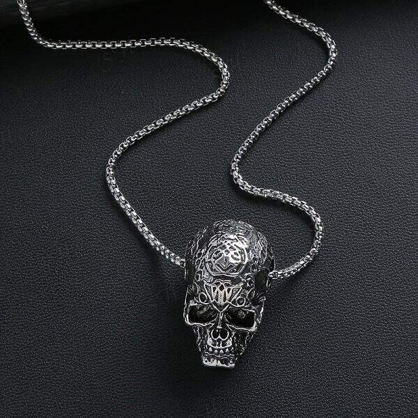 Vintage hip-hop stainless steel skull necklace - Image 4