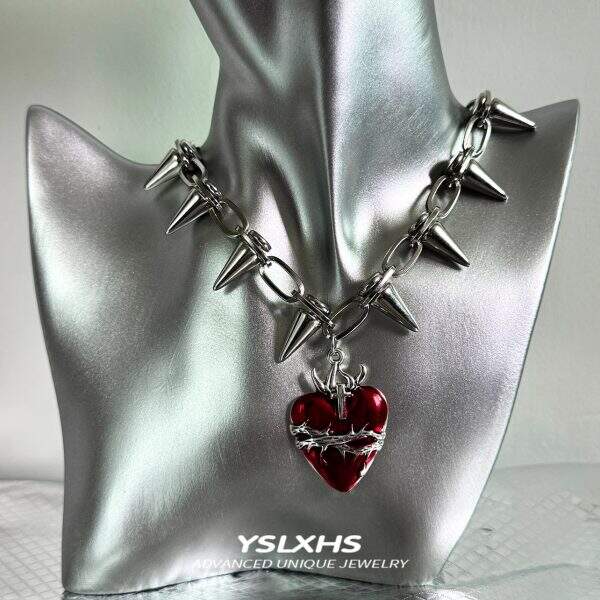 Love Rivet Punk Dark Necklace - Image 3