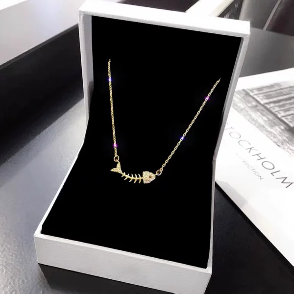 Luxury fishbone pendant necklace - Image 4
