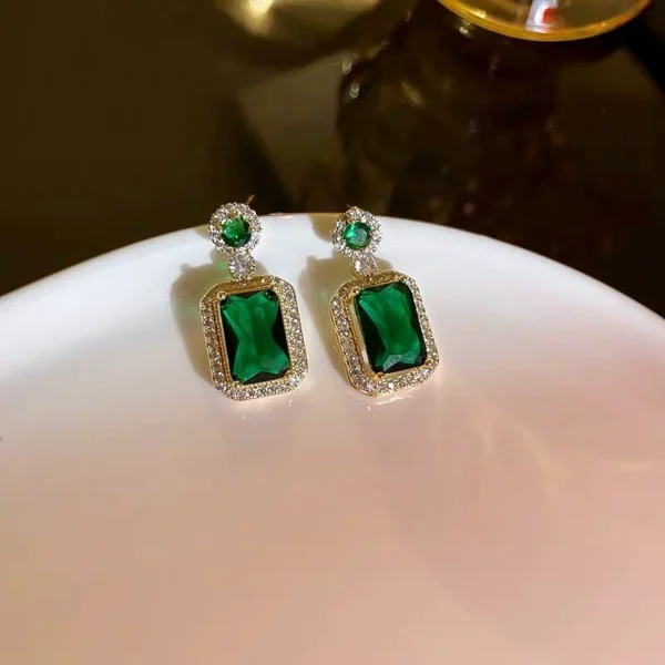 18K gold emerald square earrings outlets - Image 3
