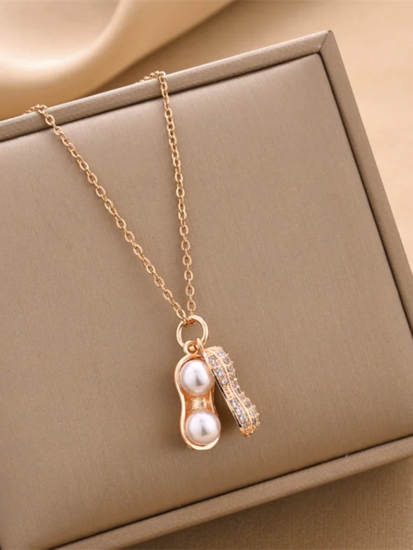 Peanut pendant necklace - Image 2