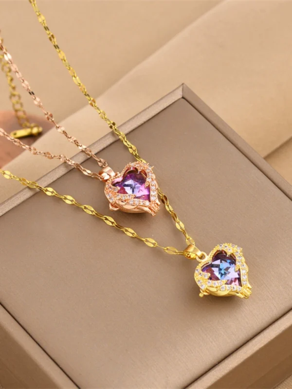 The beloved necklace of the ocean - Image 1