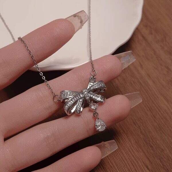 Diamond bow necklace - Image 2