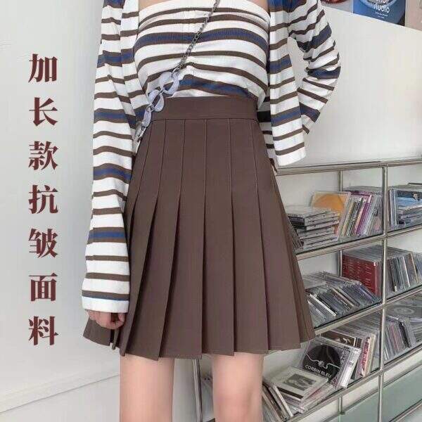 Short skirt with college style and built-in anti - Image 2