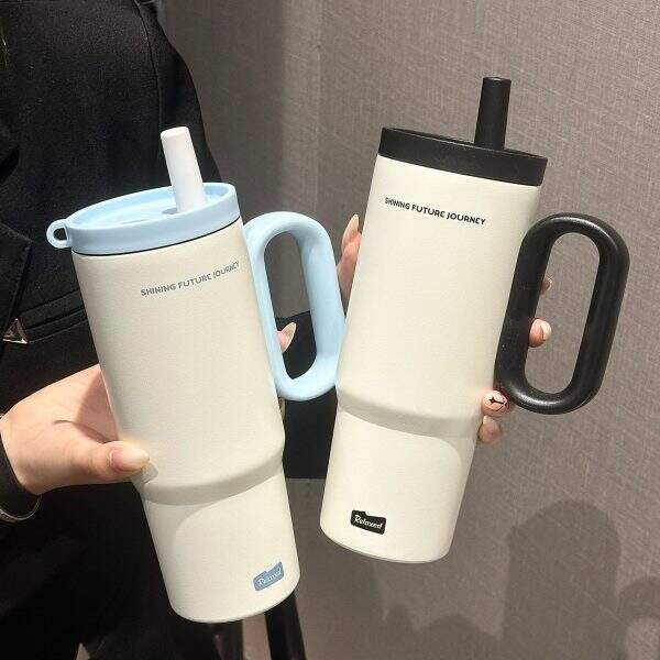 Stainless steel heat-resistant glass with straw - Image 1