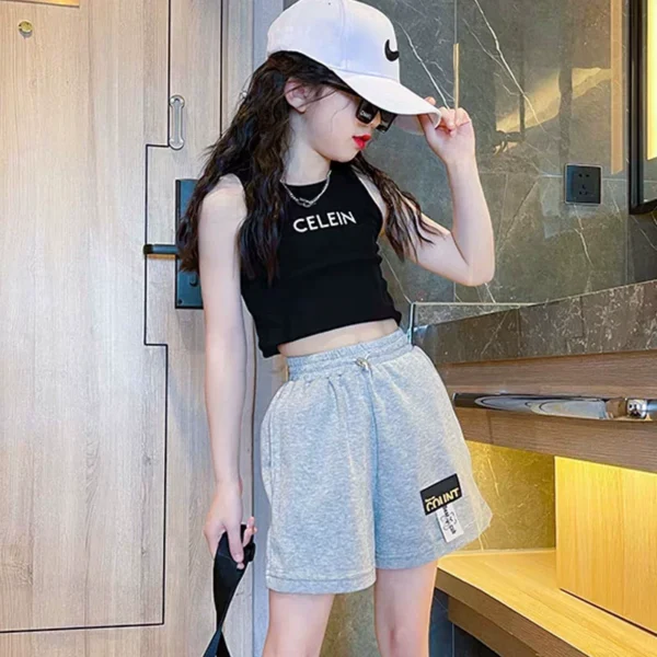 Girl's sleeveless T-shirt - Image 2