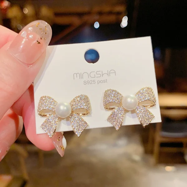 Micro inlaid bowtie earrings - Image 4