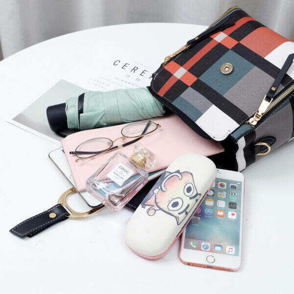 Female bag - Image 4