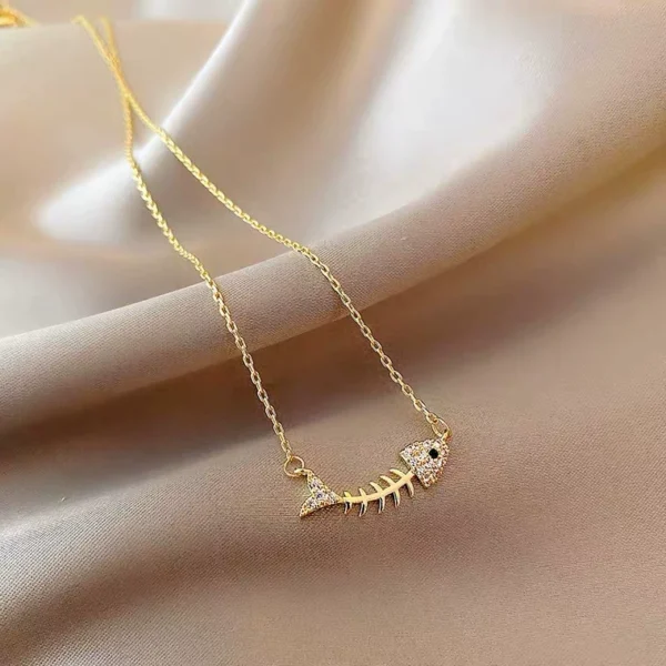 Luxury fishbone pendant necklace - Image 1