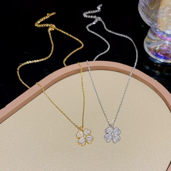 Four leaf petal necklace outlets for women - Image 2