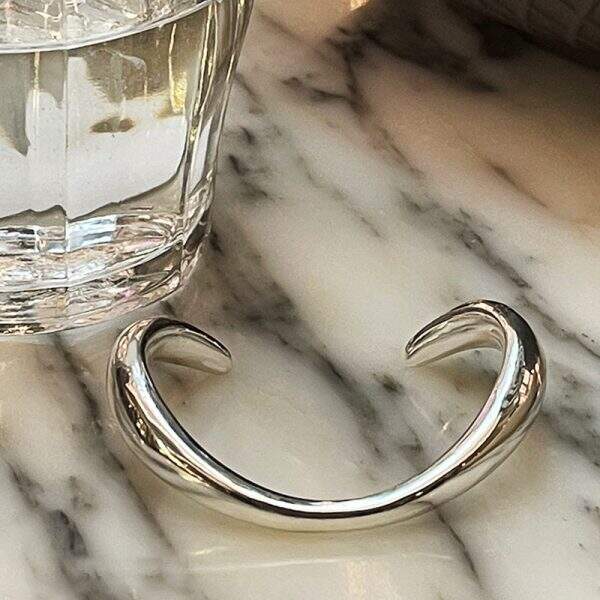 Geometric Irregular Bracelet for Women - Image 3